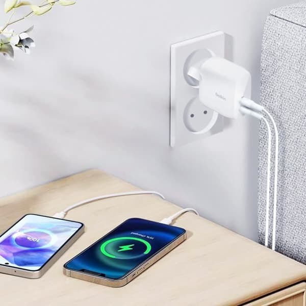 Laddare Vägg 2x USB C 30W Power Delivery PPS Kompakt Format Belkin Vit