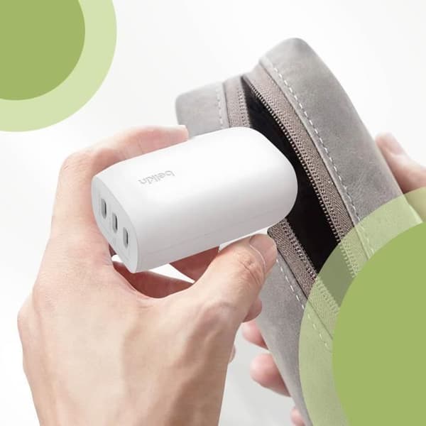 Laddare 67W 3 USB-C portar Power Delivery Kompakt Design Belkin Vit