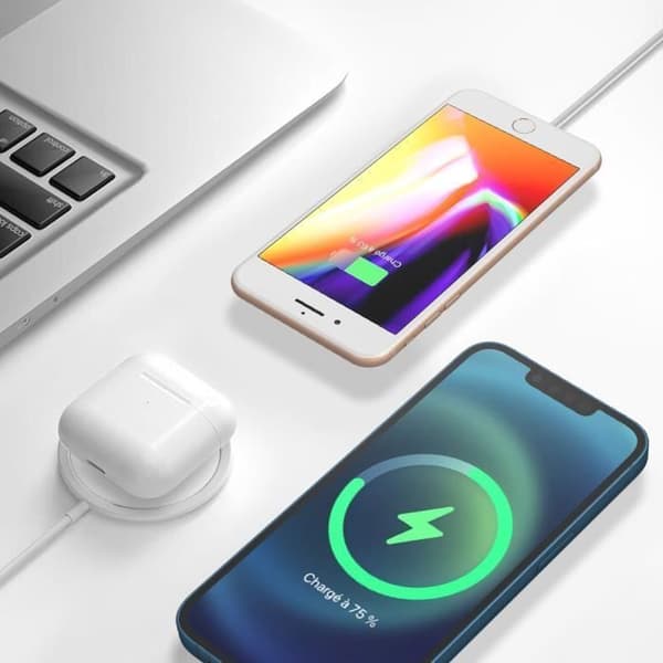 MagSafe iPhone Laddare 15W Snabbladdning USB-C Kabel Swissten MagStick Vit