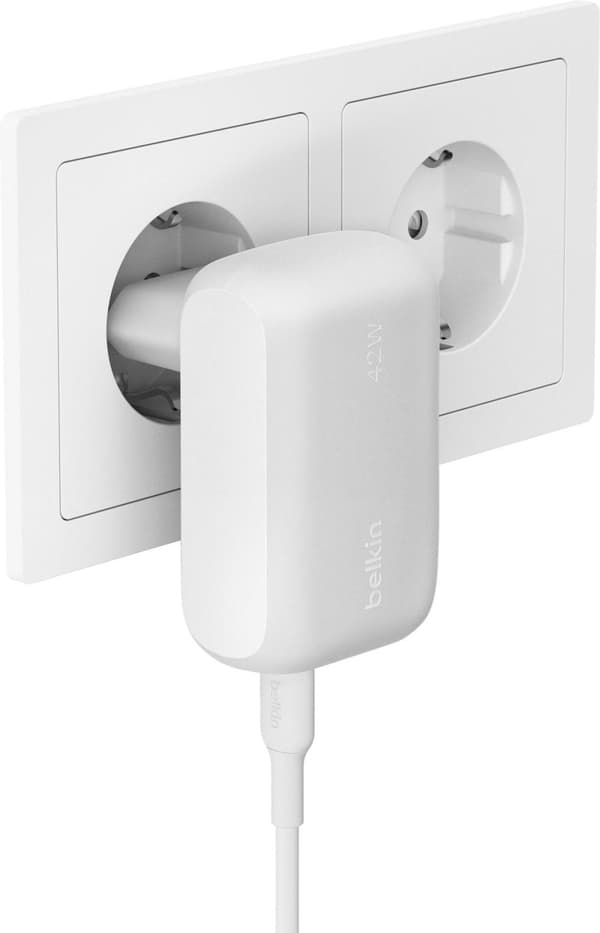 Belkin BoostCharge 42W Dual väggladdare 30W USB-C PD/PPS + 12W USB-A - Vit