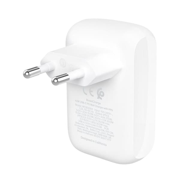 Belkin BoostCharge 42W Dual väggladdare 30W USB-C PD/PPS + 12W USB-A - Vit
