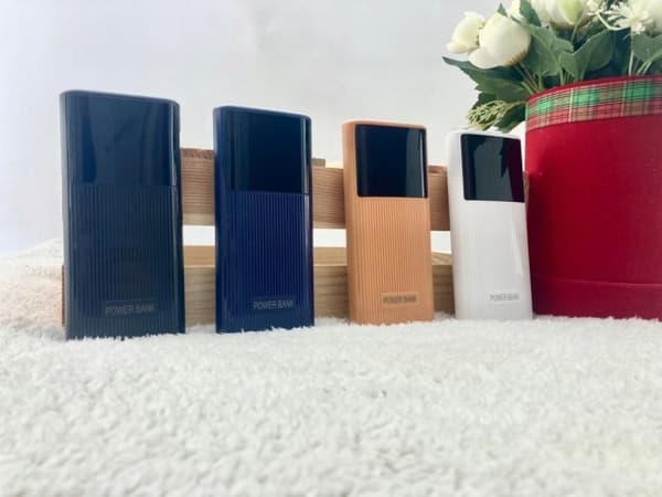 POWERBANK 20000 mAh 2x USB + USB MICRO HURTIGOPLADNING 10W