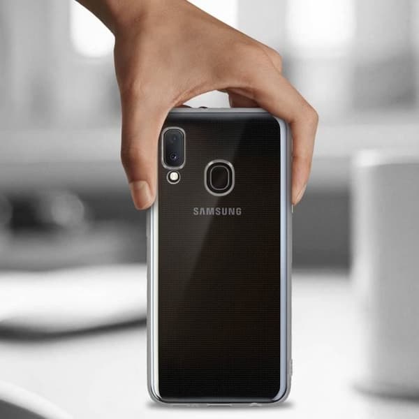 Fodral och skyddsfilm - AVIZAR - Galaxy A20e - Transparent silikon - Härdat glas - Svart kontur