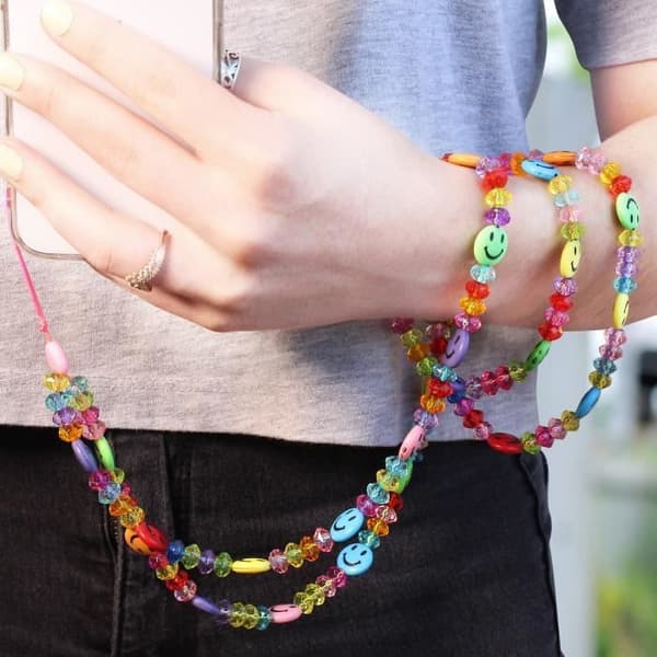 Telefon Jewel Halsband Pärlor och Smiley 110cm Smile Collection Flerfärgad Svart