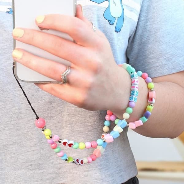 Telefon Jewel Armband Beads and Hearts 65cm Smile Collection Flerfärgad Svart