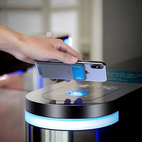 PORTCARD silicon Baseus, compatibil cu majoritatea telefoanelor de pe piata, atat timp cat telefonul este mai lat de 62 mm si mai lung de 95mm, gri de