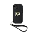 Miniatyrbild 2 av 6: DKNY Dragonne Stock Logo - Fodral för iPhone 15 Plus (Svart)