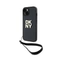 Miniatyrbild 1 av 6: DKNY Dragonne Stock Logo - Fodral för iPhone 15 Plus (Svart)