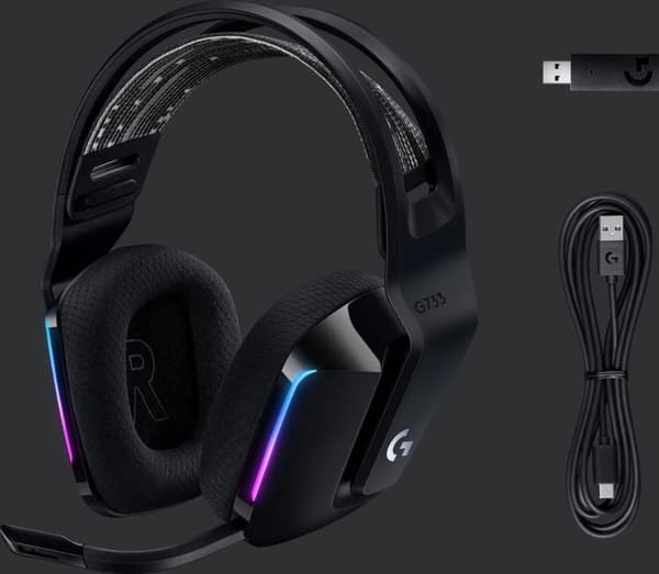 Logitech G733 LIGHTSPEED langattomat pelikuulokkeet - PS5/PS4 & PC - musta