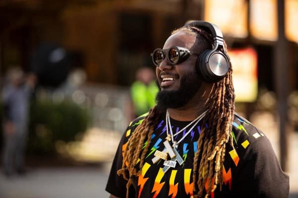 Corsair Virtuoso RGB XT trådlöst spelheadset - PS5/4, Xbox Series X&S, Xbox One och PC