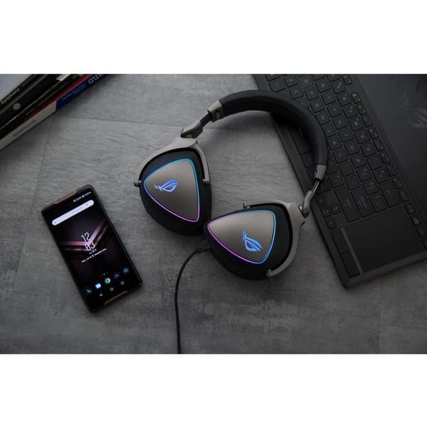 ROG Delta RGB gaming headset med Hi-Res ESS Quad-DAC