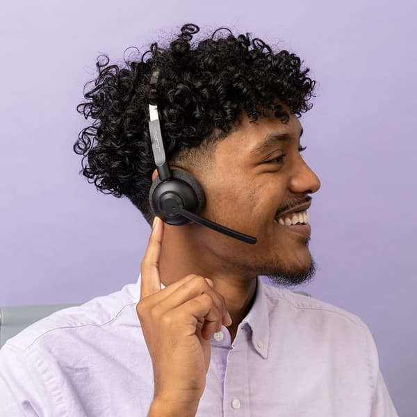 JLab Go Work Pop Headset med mikrofon - Trådlöst headset Bluetooth - Brusreducerande mikrofon - 50 timmars speltid
