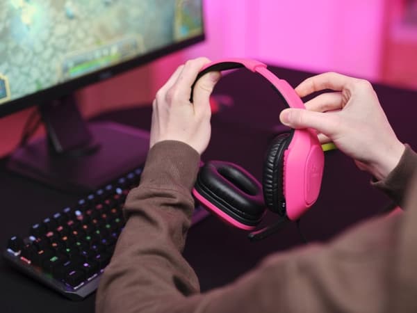 Trust GXT 415P Zirox - Wired Gaming Headset - til pc, PS4, PS5, Xbox & Switch - Stereo - Pink