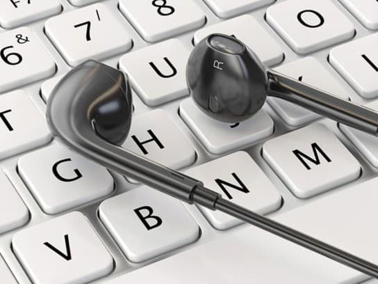 Eleganta Svarta In-Ear Hörlurar med Mikrofon