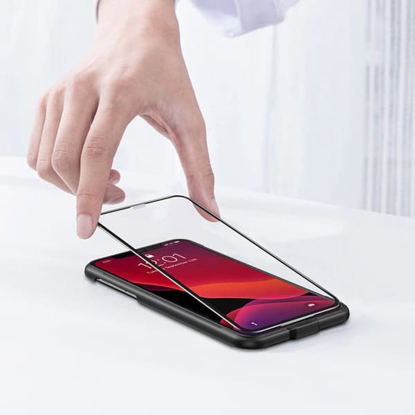 Skärmskydd iPhone 11/XR - 3D Härdat Glas (miljö)