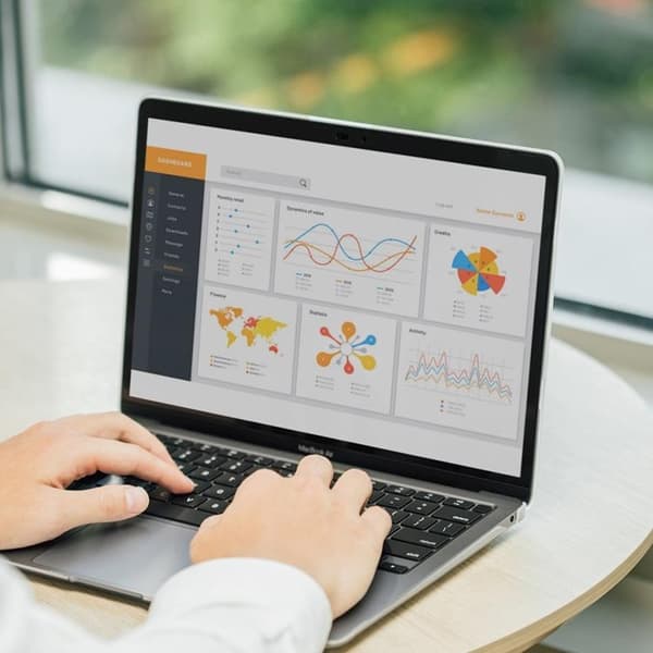 Moshi Macbook Pro 16'' Skärmskydd iVisor XT - Svart