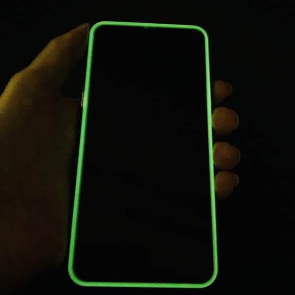 iPhone 13 mini Skärmskydd Självlysande Ram 9H 0,3mm