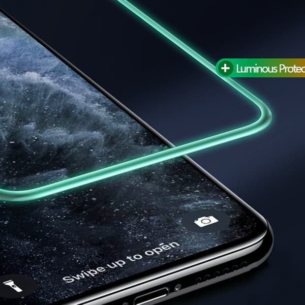 iP 15 pro max Skärmskydd Självlysande Ram 9H 0,3mm