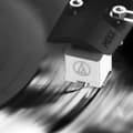 Miniatyrbild 6 av 9: MIXX Vinylskivspelare System 5 Stereo Inkl Högtalare Svart