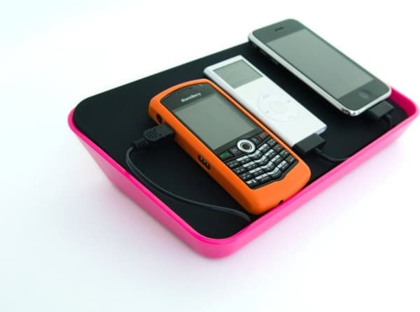 BlueLounge Refresh docking station docking station (microUSB, miniUSB, USB, 30-PIN) pink (RF-PNK)