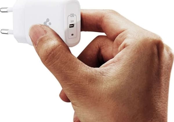 Spigen ACH02071, Sisätila, AC, 9 V, Valkoinen