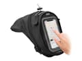 Miniatyrbilde 4 av 4: SBS TEMOTOBAGTOUCHK, Pendling, Nøkkel, Smarttelefon, Sort, PU plastikk, Polyester, Polyvinylklorid (PVC), Glidelås, IPX3