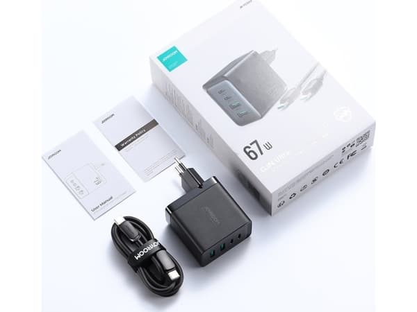Joyroom laddare TCG02 GaN 67W 4-port (2x USB, 2x USB C) svart + USB-C/USB-C 100W 1,2 m kabel