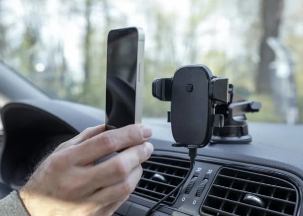 Extralink EPH-I1 | Puhelimen pidike induktiivisella laturilla | autoon, automaattinen pidike, musta