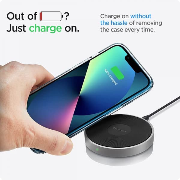 Spigen Liquid Crystal - iPhone 13 cover (gennemsigtig)