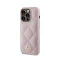 Pikkukuva 2 / 8: Guess tikattu metallilogo - iPhone 15 Pro -kotelo (vaaleanpunainen)