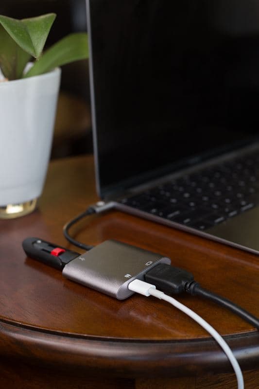 Kanex USB-C VGA-adapter med strømforsyning - Adapter fra USB-C til USB 1,5 A, USB-C strømforsyning 60 W + VGA Full HD (anodiseret aluminium)