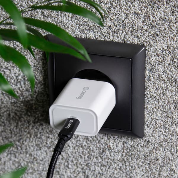 Crong USB-C rejseoplader – USB-C Power Delivery 20W vægoplader (hvid)