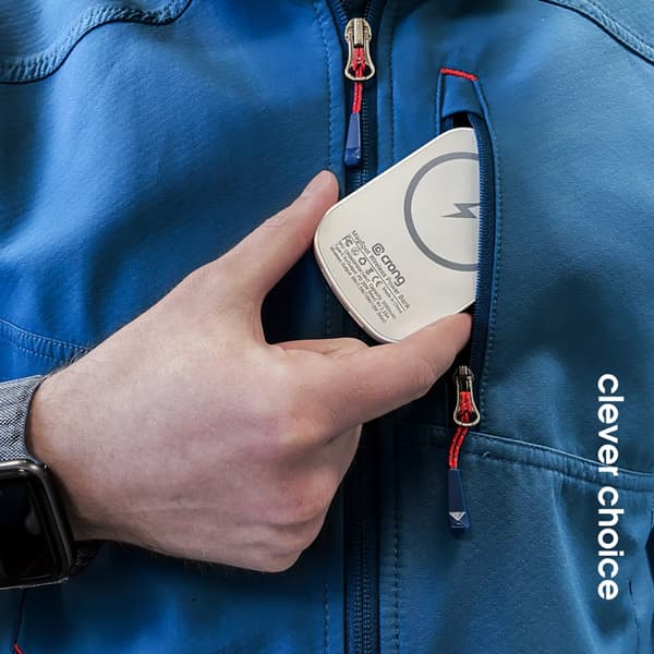 Crong MagSpot Power Bank - Erittäin ohut langaton virtapankki MagSafe 5000 mAh:lla, USB-C 20 W PD (valkoinen)
