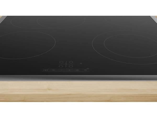Bosch Serie | 4 PKN645BB2E - Keramisk häll - 4 kokplattor - Fördjupning - bredd: 56 cm - djup: 49 cm - med kanter i rostfritt stål - svart / rostfrit