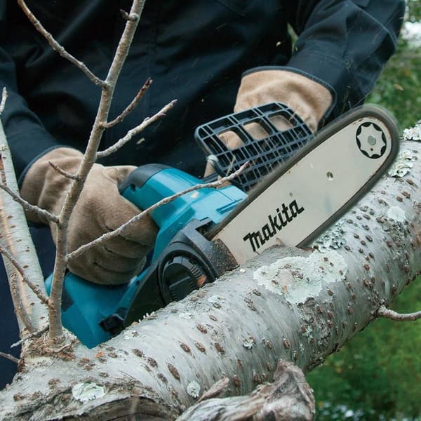 Makita DUC302z 18V+18V=36V Li-Ion-akkumoottorisaha (runko) ilman akkua ja laturia