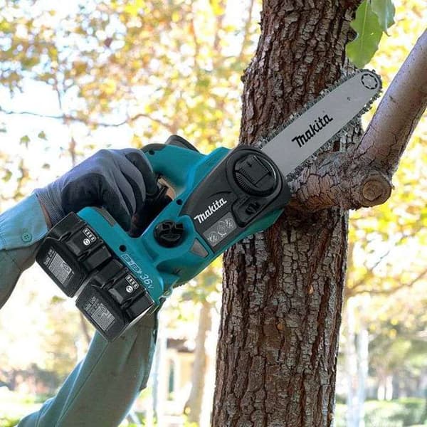 MAKITA 36V beskärning motorsåg - utan batteri och laddare DUC302Z