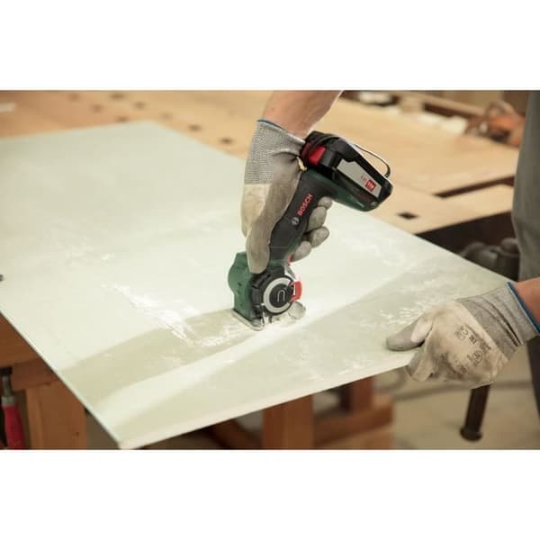 Bosch sladdlös flerfunktionssåg - AdvancedCut 18 - NanoBlade träblad - 65 mm djup