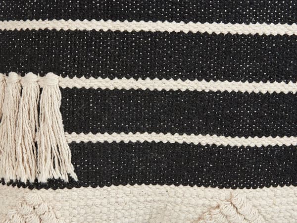 Set med 2 st prydnadskuddar Beige Svart Bomull 50 x 50 cm Geometriskt mönster Tofsar Handgjorda Avtagbart överdrag med fyllning