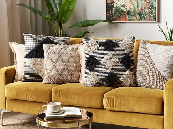 Prydnadskudde Beige och Svart Bomull 50 x 50 cm Geometriskt Mönster Handvävd Avtagbart Fodral med Fyllning