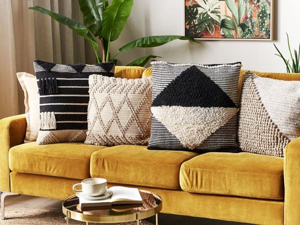 Prydnadskudde Beige Svart Bomull 50 x 50 cm Geometriskt mönster Handvävt avtagbart överdrag med fyllning