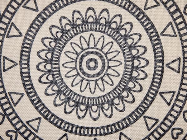 2 Puter Beige Svart Polyester Cover 45 x 45 cm Boho Print Dekorative Tassels Stue Dekorasjon