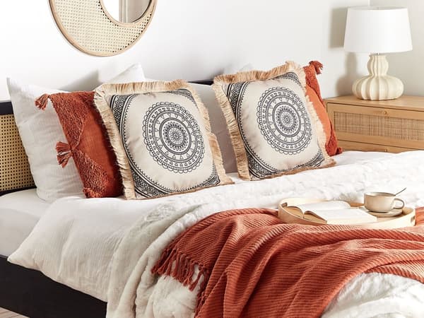2 Puter Beige Svart Polyester Cover 45 x 45 cm Boho Print Dekorative Tassels Stue Dekorasjon