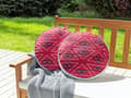 Miniatyrbilde 2 av 7: Sett med 2 hageputer i rosa polyester med geometrisk mønster ⌀ 40 cm runde, moderne, vanntette uteputer for uteplassen