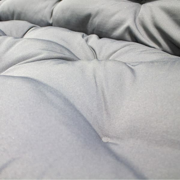 Gr? dubbel tr�dg?rdsdyna f�r gungb�nk, quiltad, 150cm x 100cm