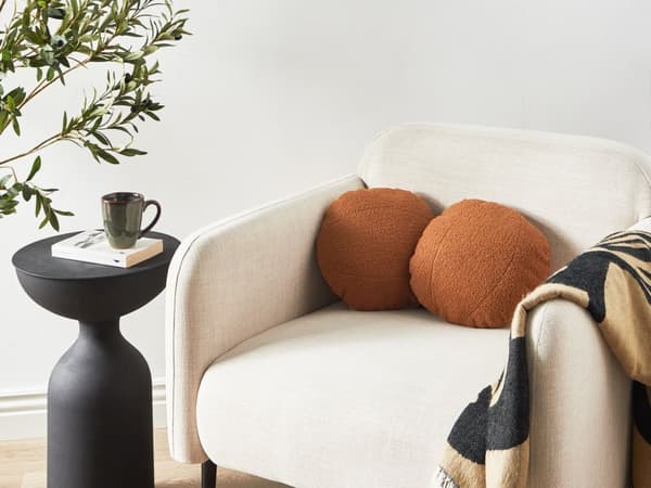 Sett med 2 puter Brunt bamsestoff ⌀ 30 cm Kasteputer Dekorative puter med mykt fyll Tilbehør Stue Soverom