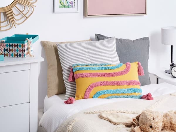 Set om 2 Prydnadskuddar Flerfärgad Bomull 30 x 50 cm med Tofsar Rektangulär Modern Kudde Boho Dekoration Tillbehör Vardagsrum Sovrum