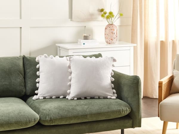 Set med 2 Prydnadskuddar Vit Polyestertyg Mönster Handgjorda Tofsar Pompoms 45 x 45 cm Heminredning Tillbehör