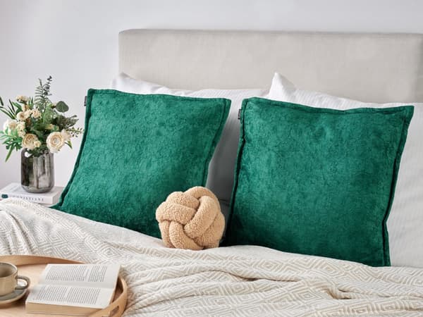 Sett med 2 pynteputer Grønn Polyester 50 x 50 cm Ensfarget Avtakbart putetrekk Dekorasjon Interiør Tekstiler