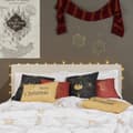 Miniatyrbild 2 av 3: Kuddfodral Harry Potter Christmas Gold Marinblå 50 x 50 cm