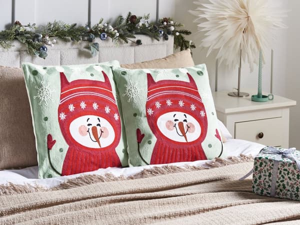 Prydnadskuddar 2 st Röd och Grön Bomullstyg Julmotiv 45 x 45 cm Dekorationstillbehör